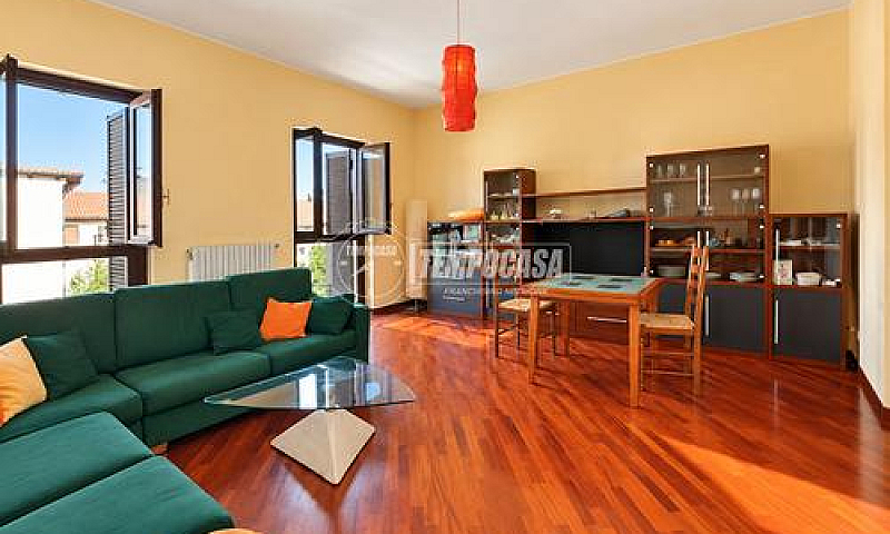 Ampio Quadrilocale C...