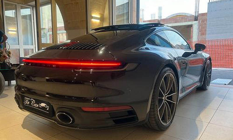 Porsche 911 Carrera ...