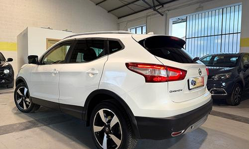 Nissan Qashqai 1.5 D...