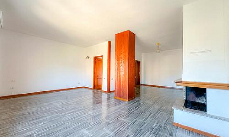 Casa Semindipendente...