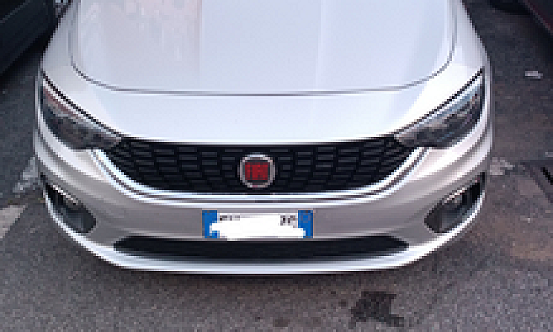 Auto Fiat Tipo Grigi...