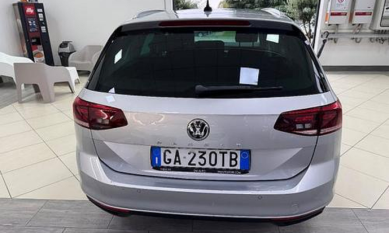 Volkswagen Passat Va...