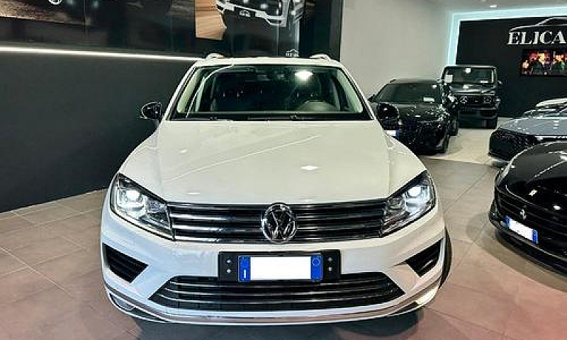 Volkswagen Touareg 3...