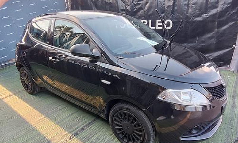 Lancia Ypsilon 1.2 B...