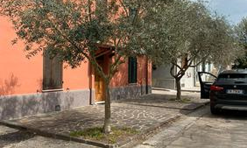 Casa Indipendente, C...