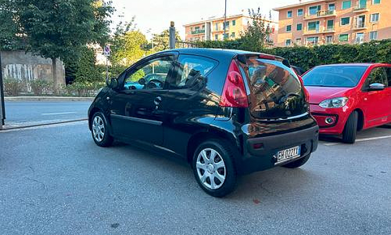 Peugeot 107 1.0 68Cv...