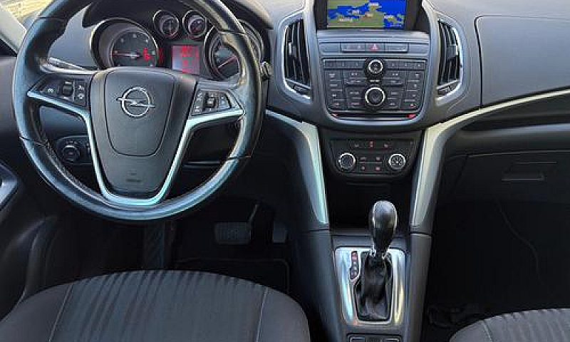 Opel Zafira 2.0 Cdti...
