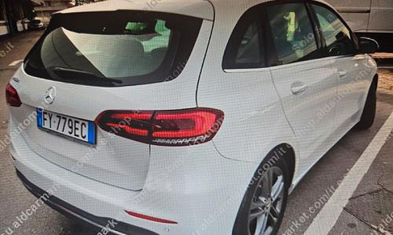 Mercedes-Benz B 200 ...
