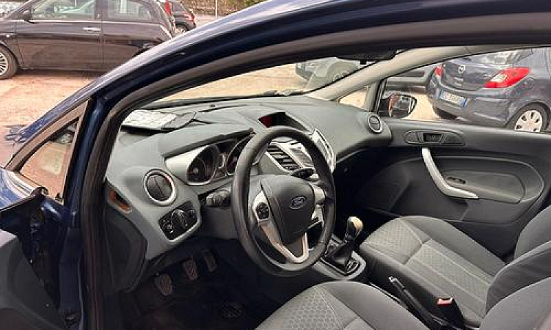 Ford Fiesta 1.2 82 C...