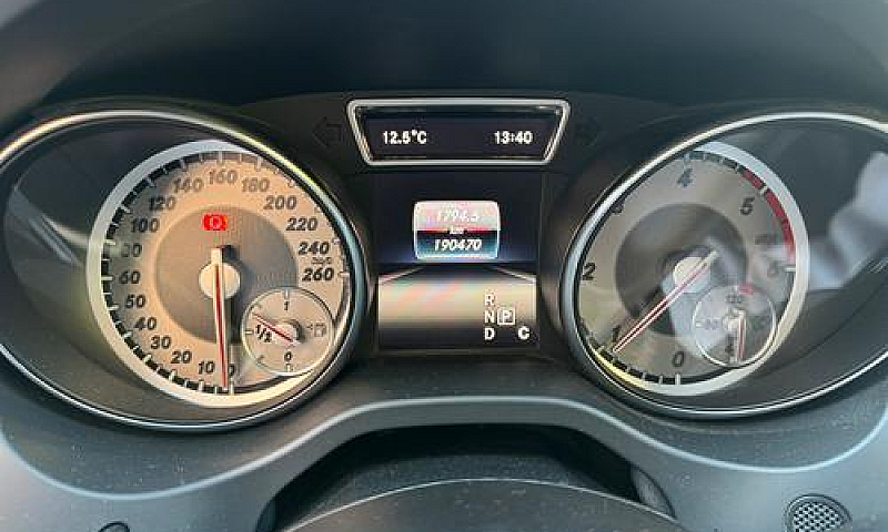 Mercedes-Benz Gla 22...