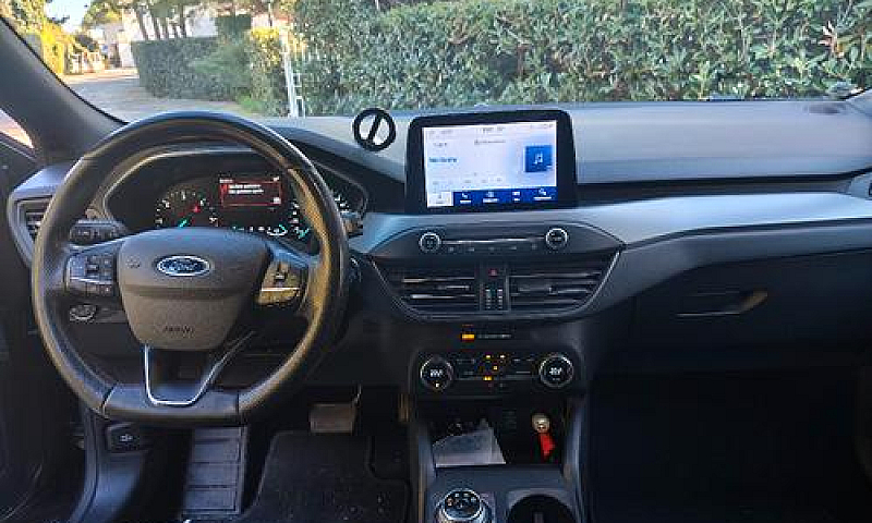 Ford Focus St Line ...