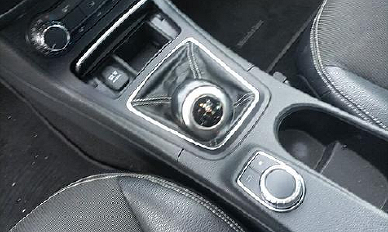 Mercedes-Benz Classe...