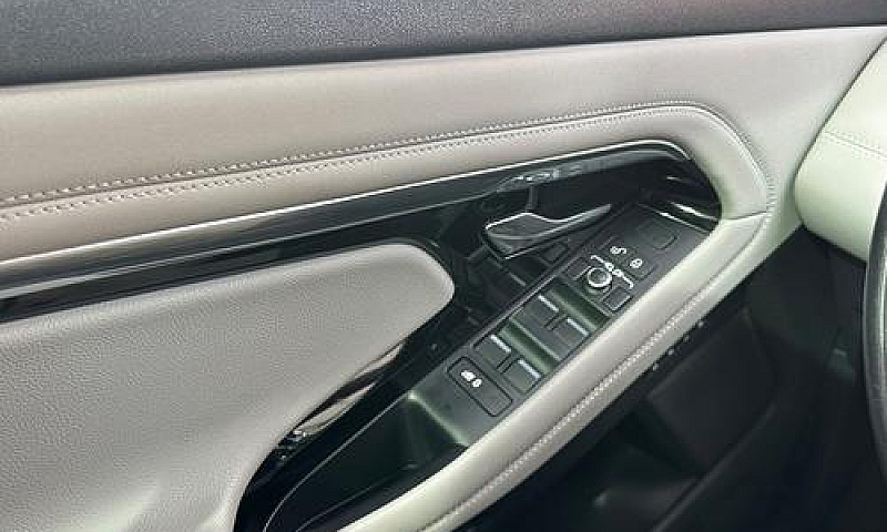 Land Rover Range Evo...