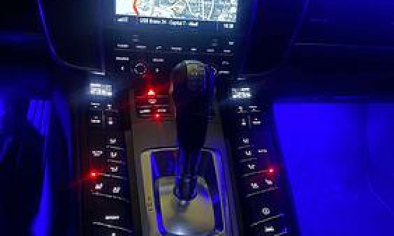 Porsche Panamera 3.0...