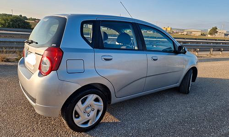 Chevrolet Aveo 1.2 5...