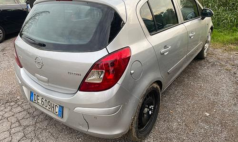 Opel Corsa 1.3Mjt Ra...