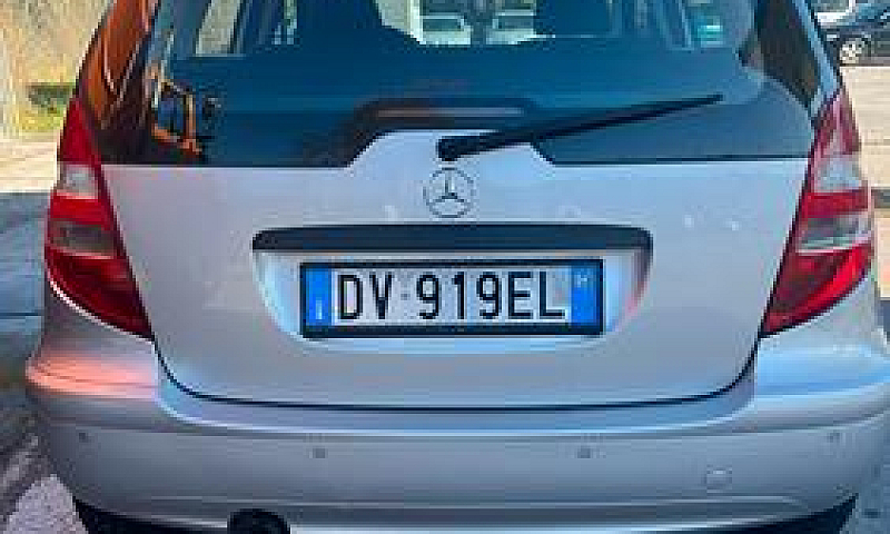 Mercedes Classe 180D...