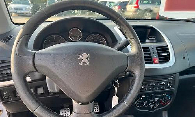 Peugeot 206 Plus 1.4...