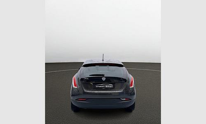 Lancia Delta 1.6 Mjt...