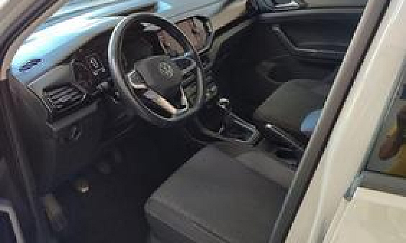 Volkswagen - T-Cross...