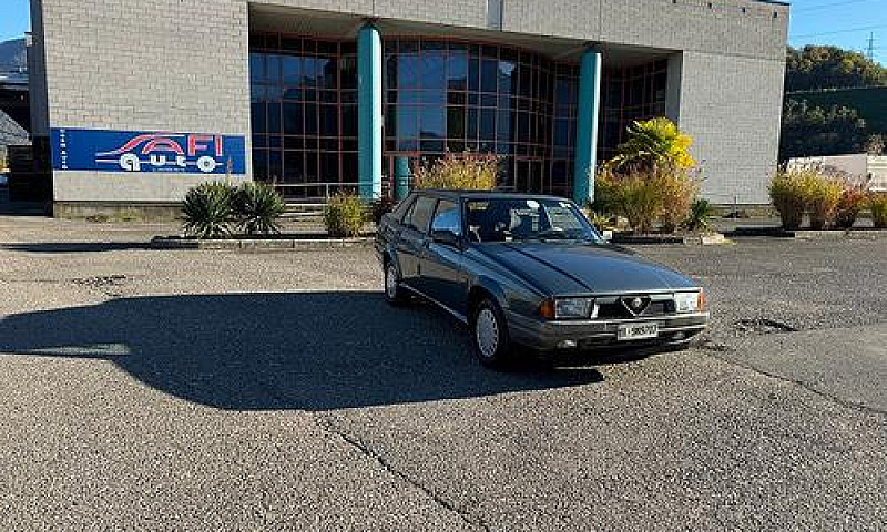 Alfa Romeo 75 1.6...