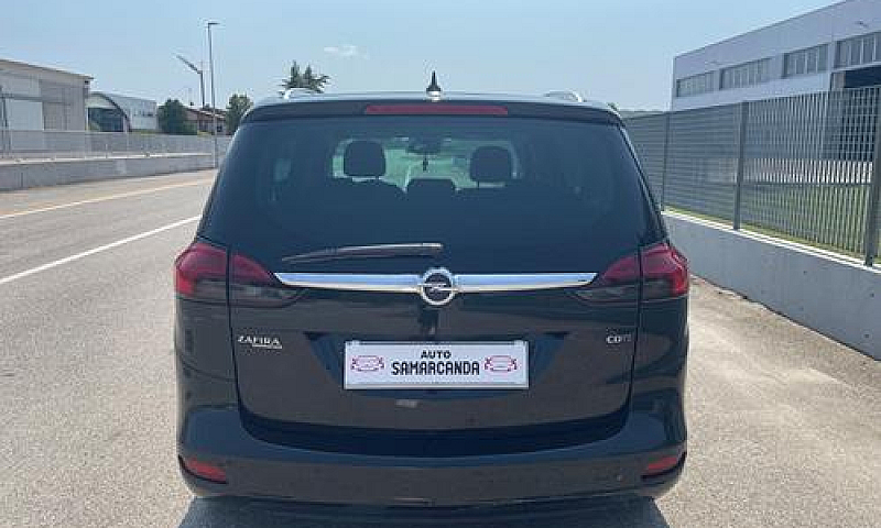 Opel Zafira 2.0 Cdti...