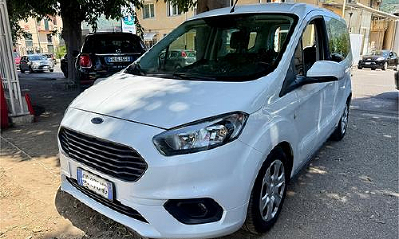 Ford Tourneo Courier...
