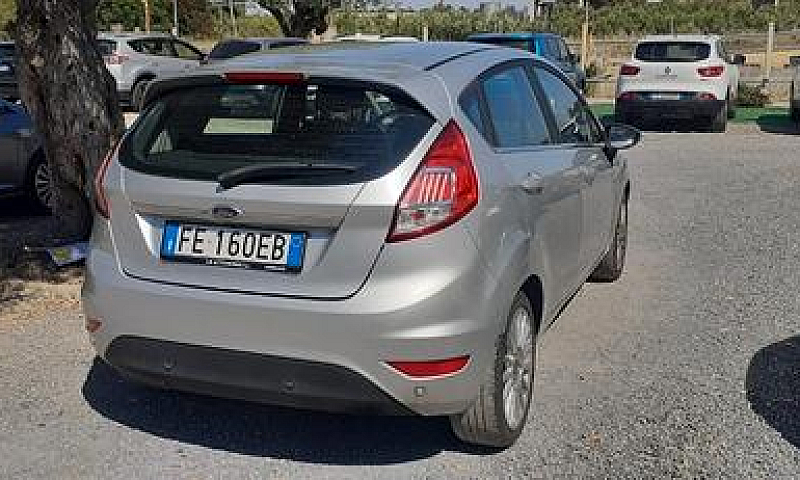 Ford Fiesta 2016 - 1...