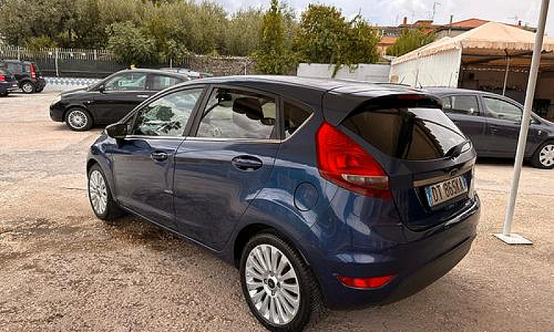 Ford Fiesta 1.2 82 C...