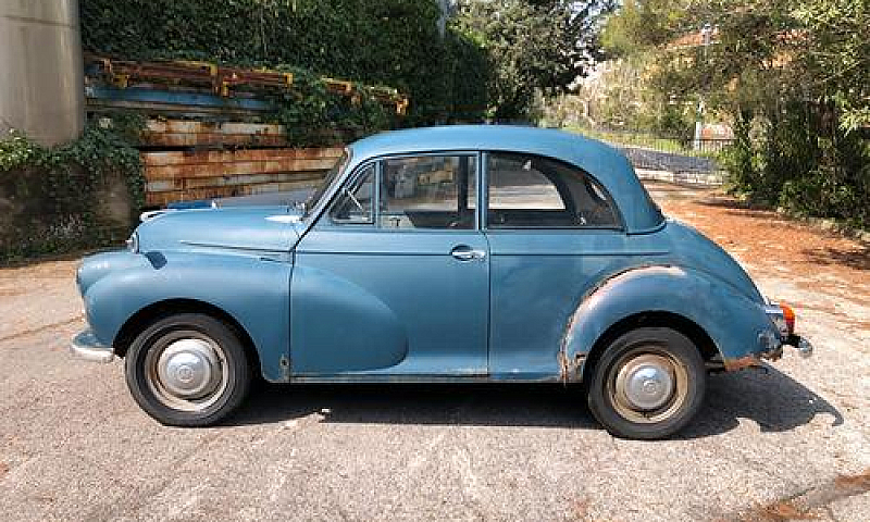 Morris Minor...