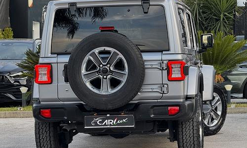 Jeep Wrangler Unlimi...