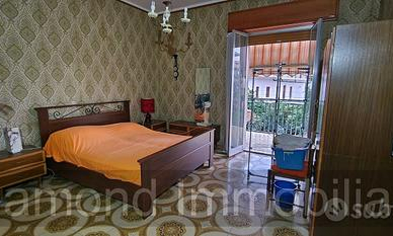 Casa Singola Con Gia...