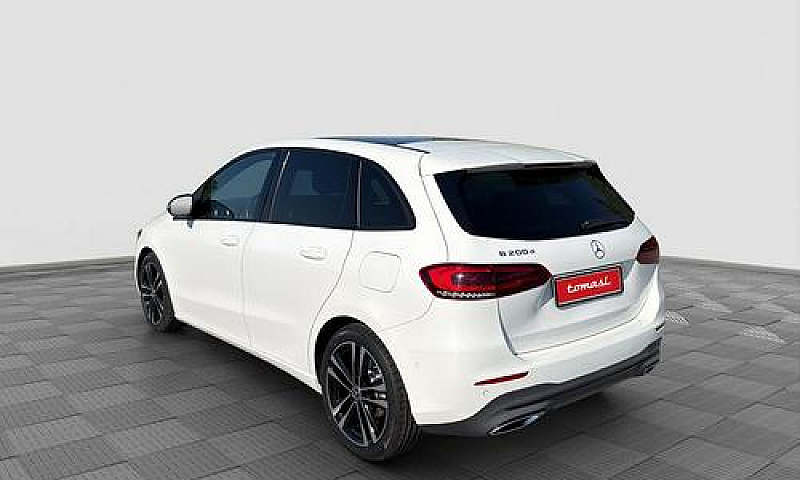 Mercedes-Benz Cla Ss...