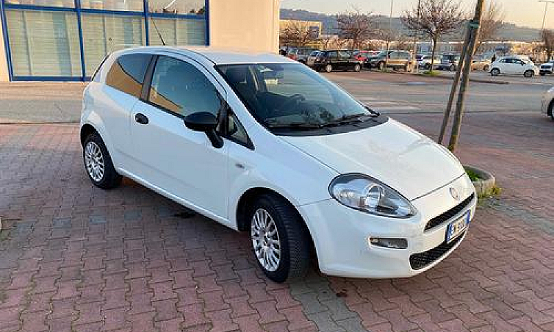 Fiat Grande Punto - ...