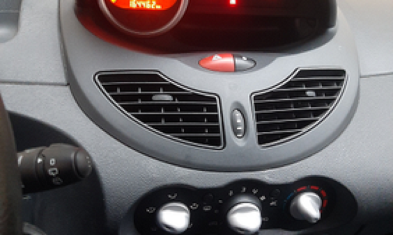 Renault Twingo 1.200...