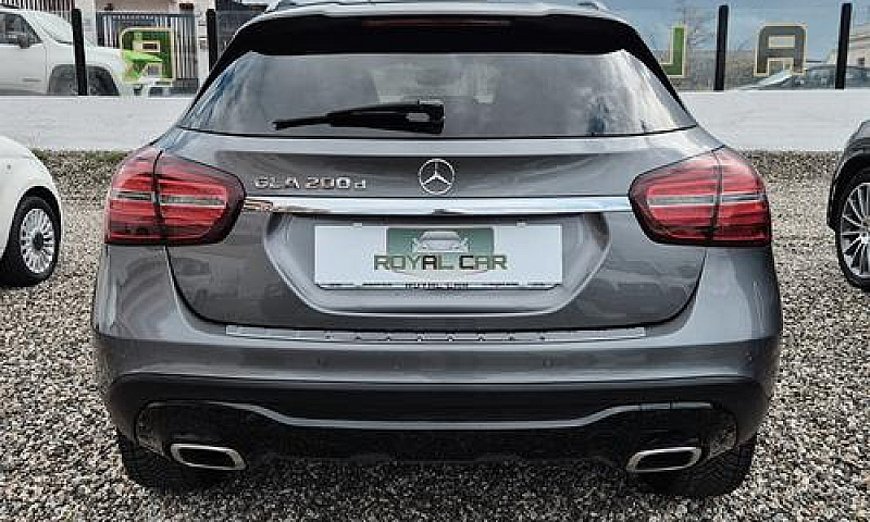 Mercedes-Benz Gla 20...