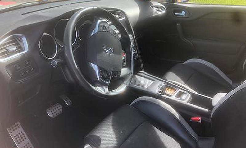 Citroen Ds 4...