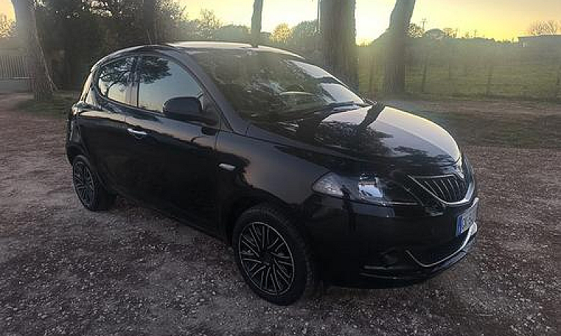 Lancia Ypsilon 1.0 F...