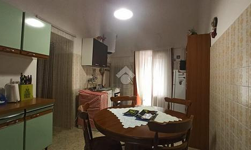 Palazzina A Mola Di ...