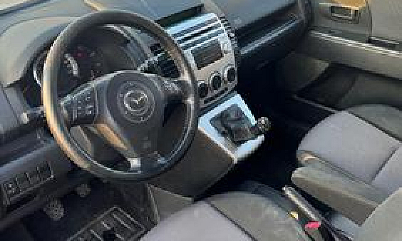 Mazda 5 2006...