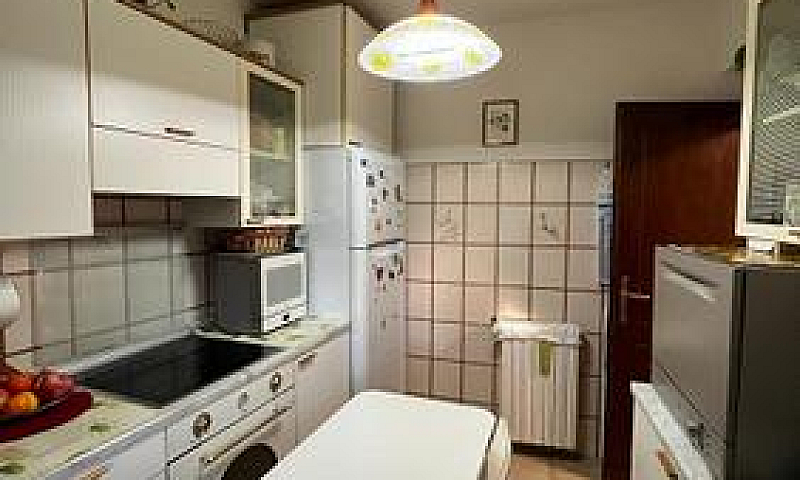 Villa Libera Su 3 La...