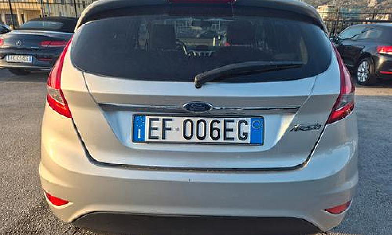 Ford Fiesta Fiesta 1...