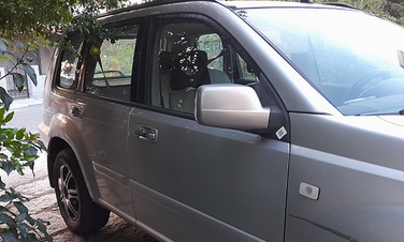 Xtrail 4X4...