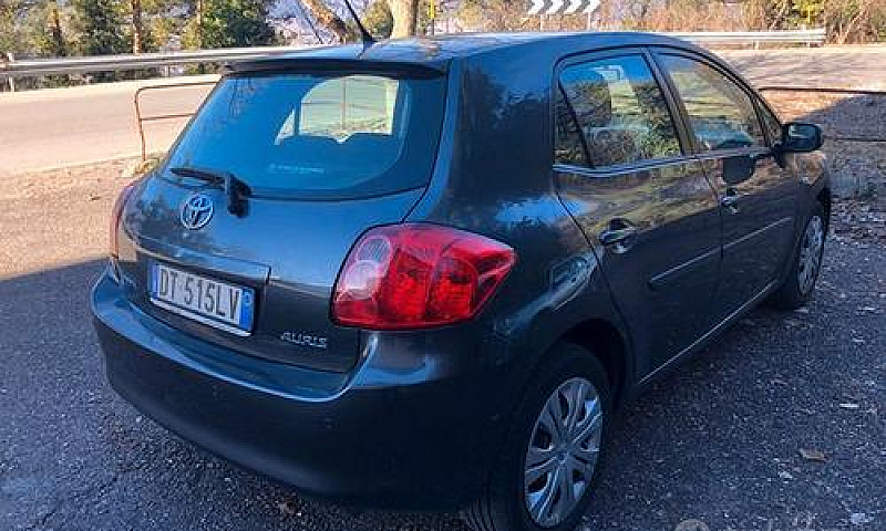 Toyota Auris 1.4 D-4...