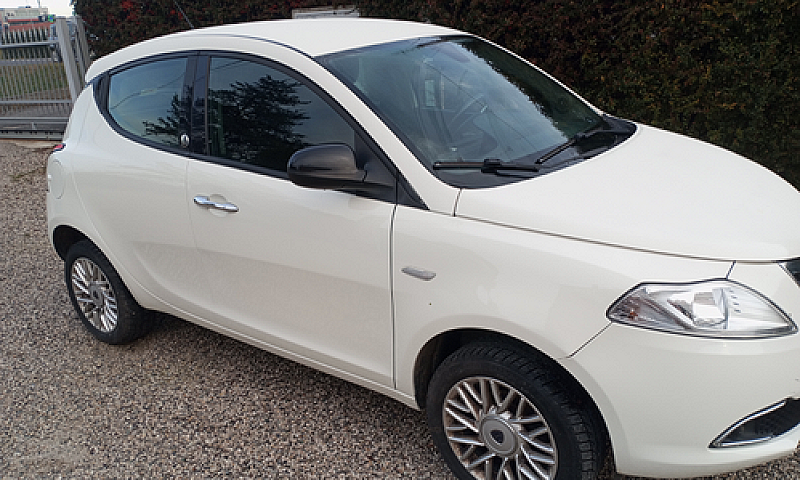 Lancia Ypsilon Per N...