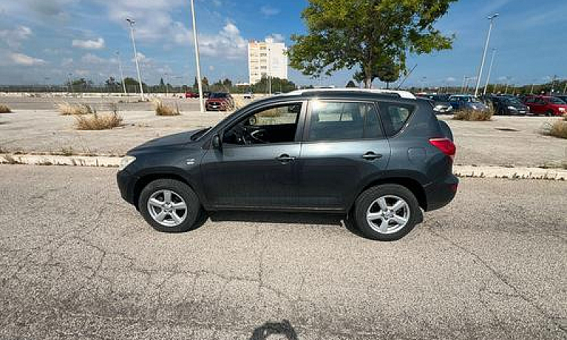 Toyota Rav 4 2.2 D-4...