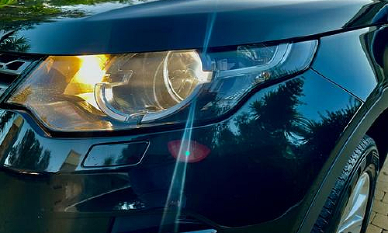 Land Rover Discovery...