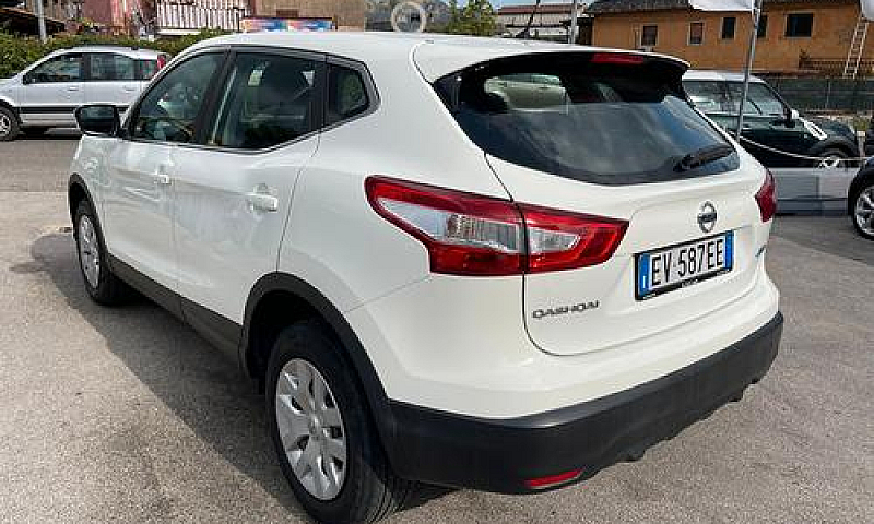 Nissan Qashqai 1.5 D...