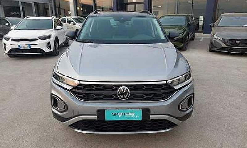 Volkswagen T-Roc 1.5...