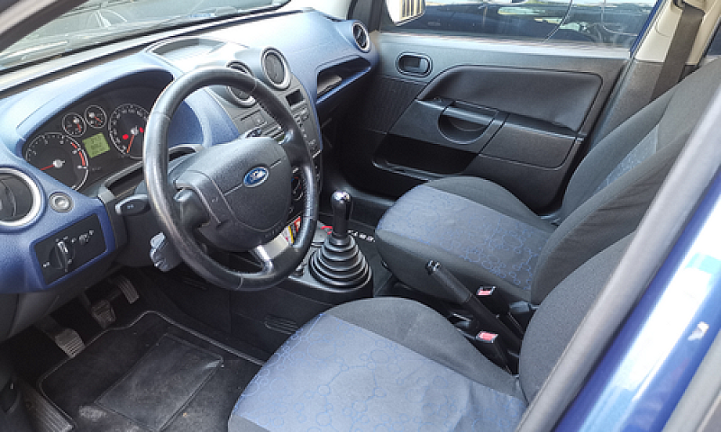Ford Fiesta 14 Tdci...